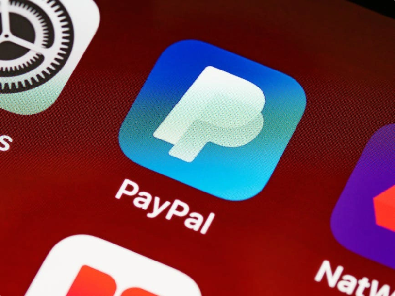 PayPal 联合创始人：科技业多数被裁员工都在“假装工作”，其作用只是满足公司虚荣心